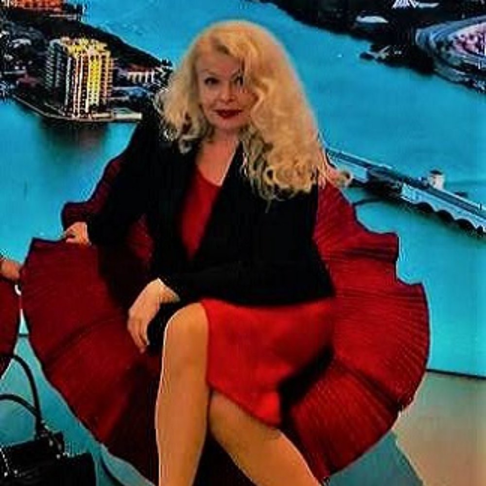 Meet your Posher, Marina